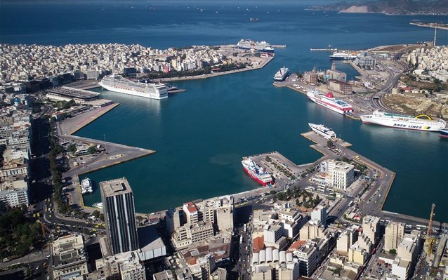 Union of Container Handling Workers: Strike in the Port of Piraeus