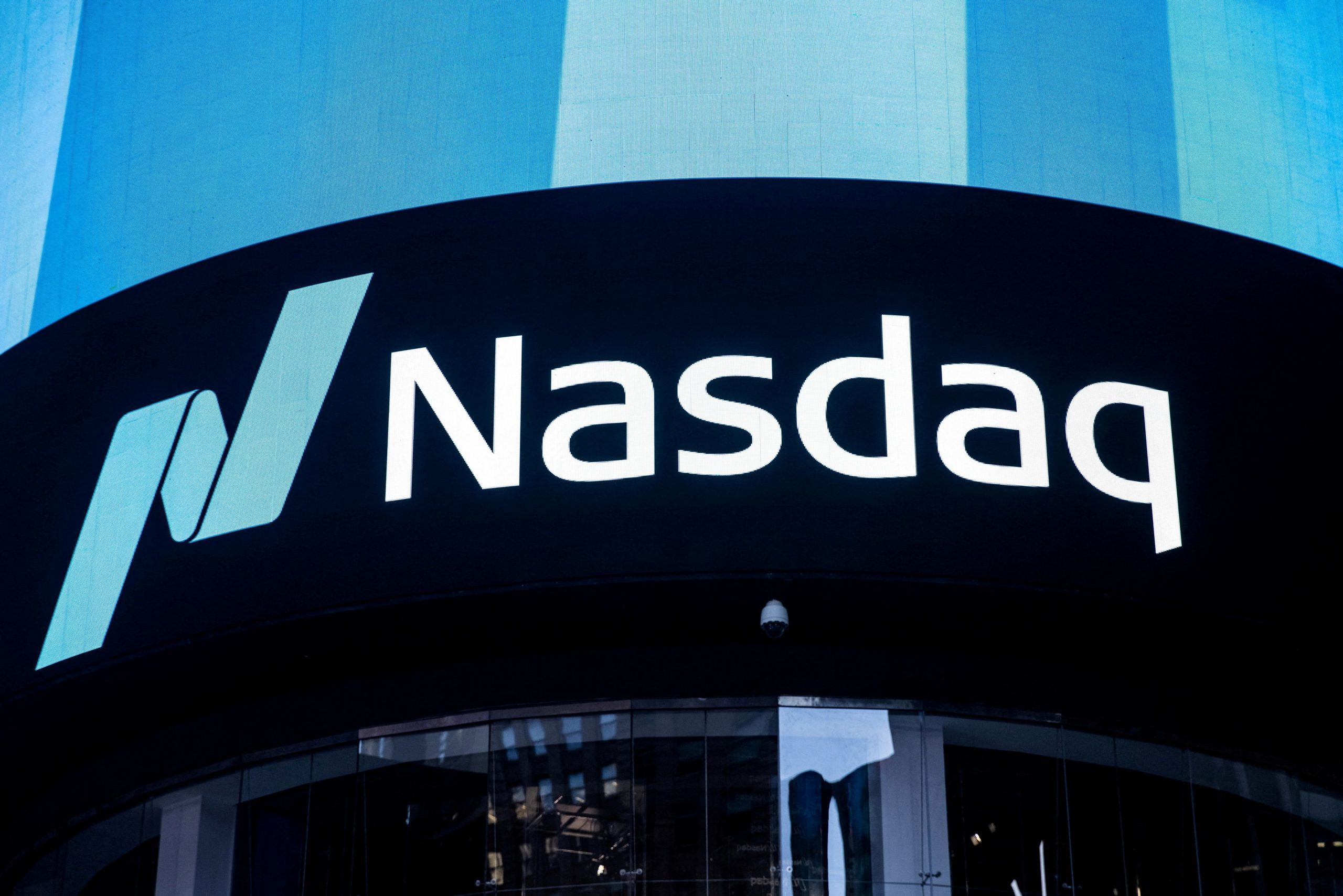 Nasdaq: Νέα ώθηση στη fintech με εξαγορά εταιρείας λογισμικού έναντι 10,5 δισ. δολ.