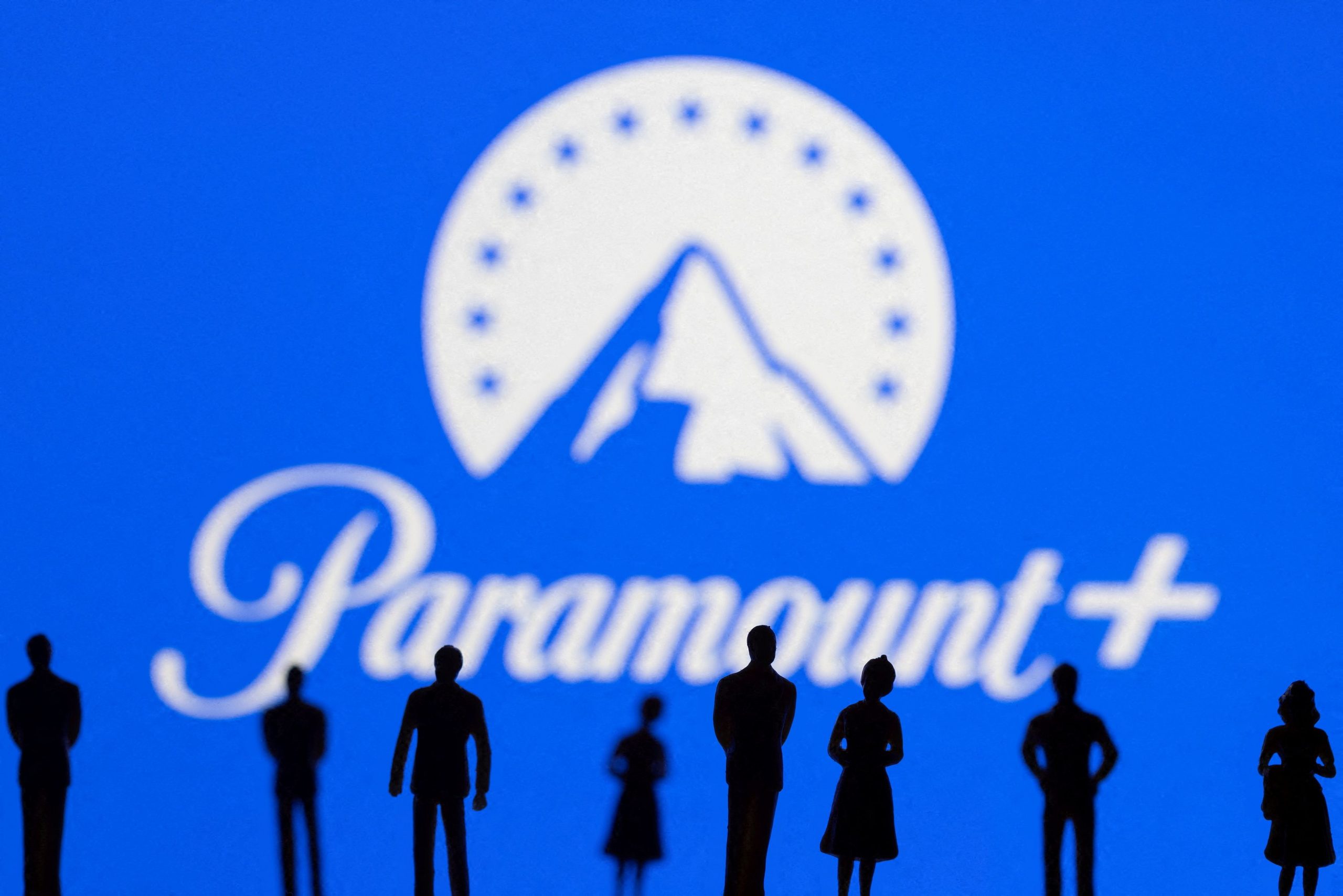 Συγχώνευση Warner-Paramount: Επιλογή ή λύση απελπισίας;