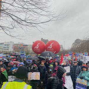 Βρετανία: Διαδηλώσεις σε 25 πόλεις κατά της εκτίναξης των τιμών και της αύξησης του ενεργειακού κόστους