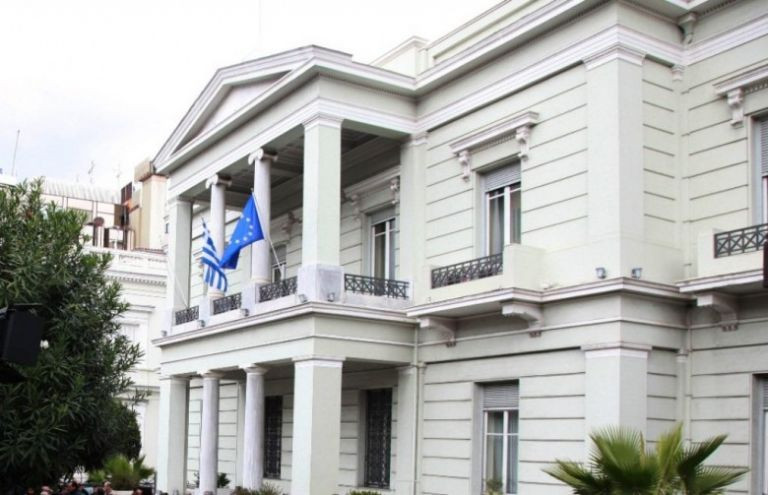 ΥΠΕΞ: Ανακοίνωση για τους Έλληνες που βρίσκονται ή σκοπεύουν να ταξιδέψουν στην Ουκρανία