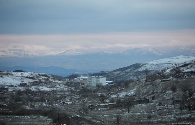 Ναγκόρνο Καραμπάχ: Το Αζερμπαϊτζάν παραβίασε τη συμφωνία εκεχειρίας, λέει η Ρωσία