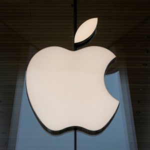 Apple: Επενδύσεις 1 δισ. δολαρίων ετησίως σε ταινίες που θα προβληθούν στους κινηματογράφους