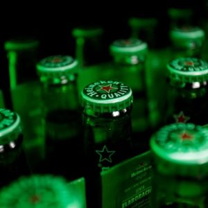 Heineken: Μείωση πωλήσεων, δυσοίωνο το μέλλον λόγω διεθνούς αστάθειας