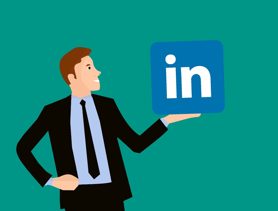 LinkedIn: Πρόβλημα με τους ψεύτικους λογαριασμούς