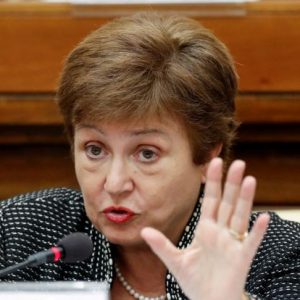 Γκεοργκίεβα: «Επιφυλακή» απέναντι στην «αυξημένη αβεβαιότητα»