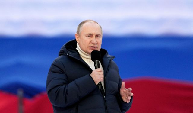 Πούτιν: Στην Ανατολή το πετρέλαιο και το φυσικό αέριο της Ρωσίας