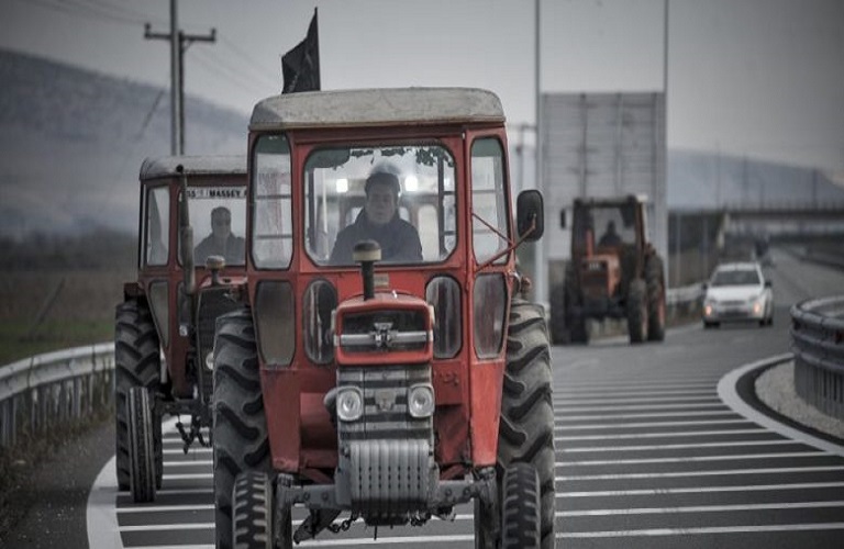 Αγροτικές κινητοποιήσεις: Ετοιμάζονται για Αθήνα οι αγρότες