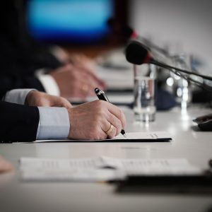 Περί… «στοχευμένων»…