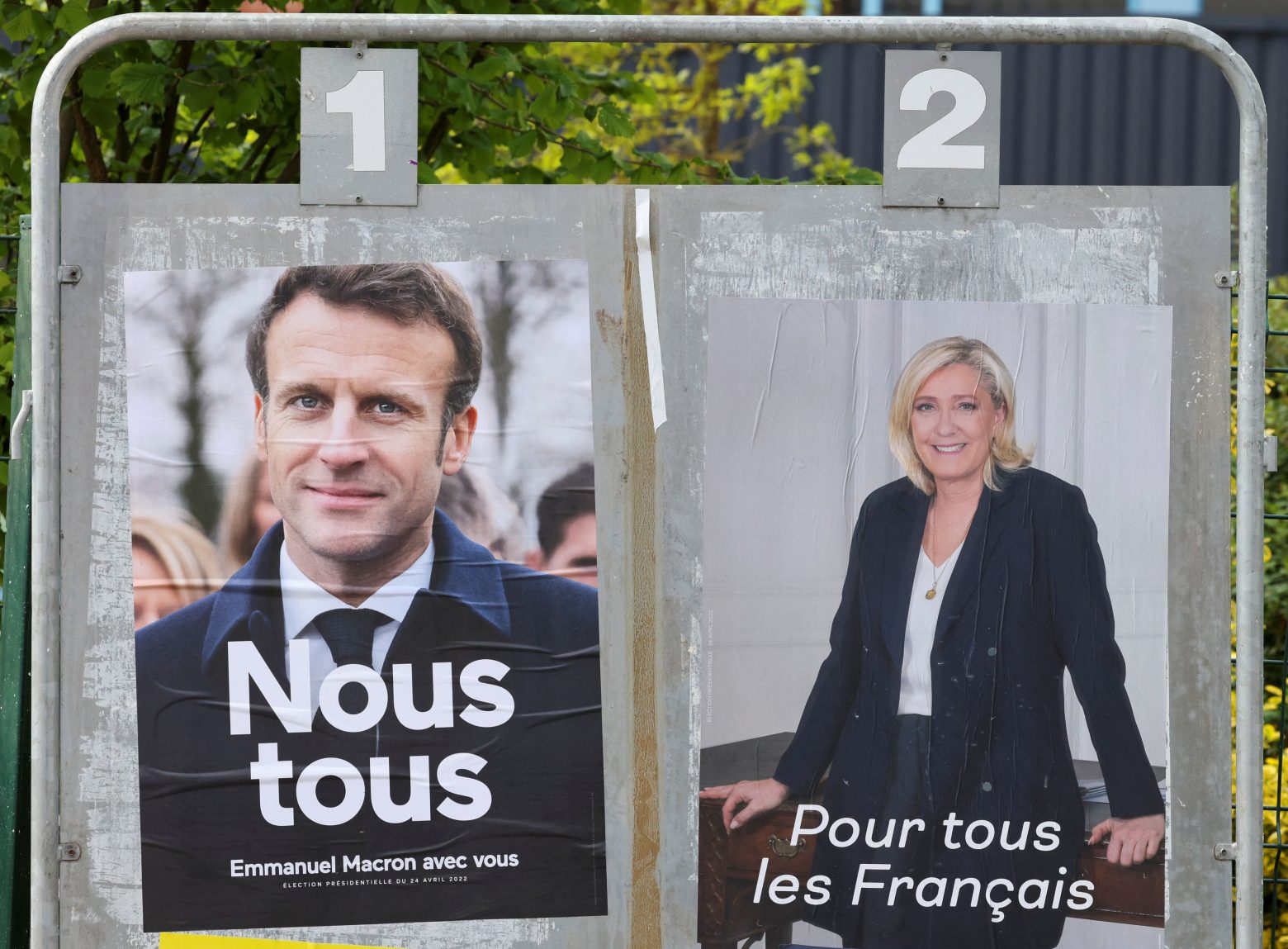 Εκλογές στη Γαλλία: «Σαρώνει» η Λεπέν στις υπερπόντιες περιοχές – Η «κατάρα» 20 ετών που κυνηγά τον Μακρόν