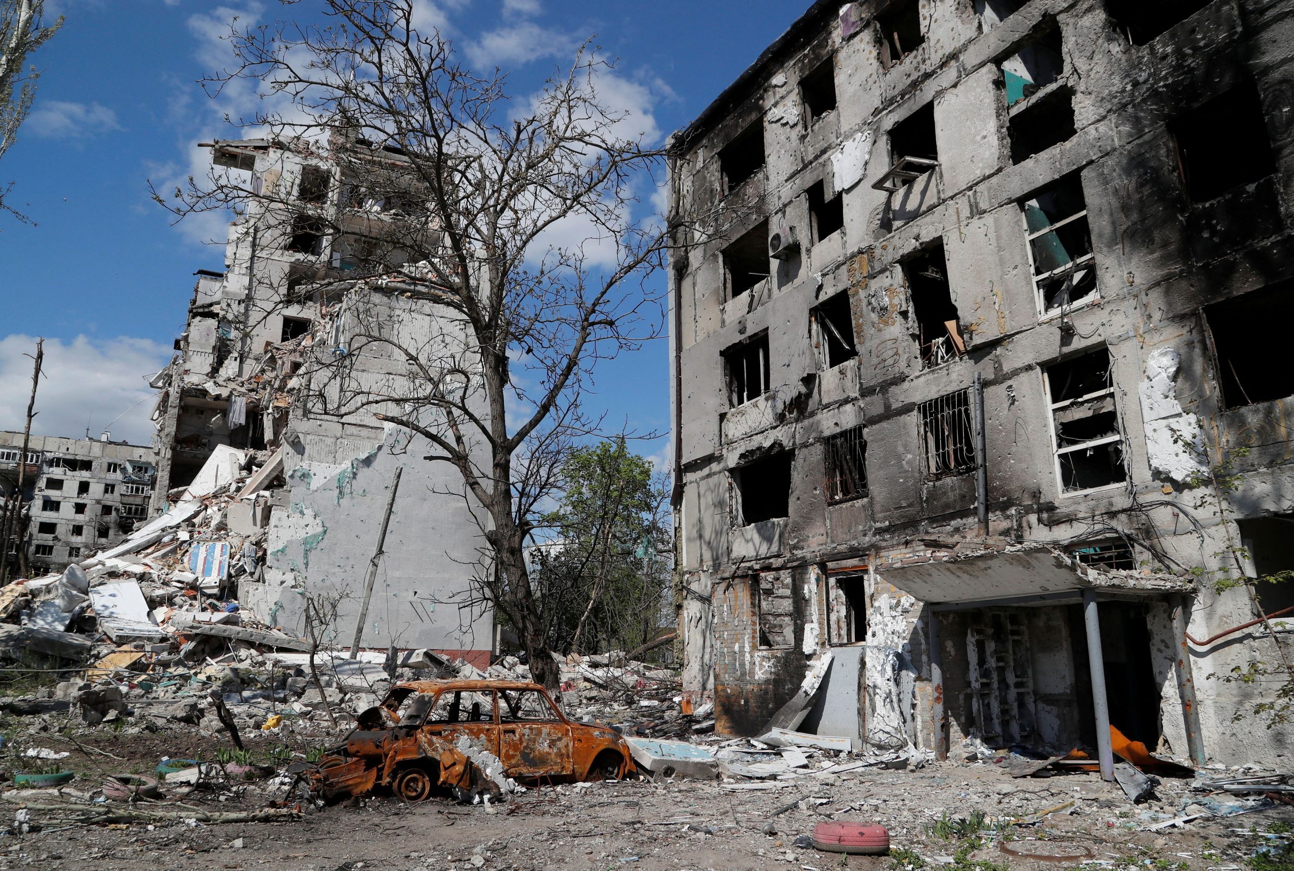 Πόλεμος στην Ουκρανία: Βομβαρδισμοί με 10 τραυματίες στο Κίεβο, παρόντος του ΓΓ του ΟΗΕ – Μπαράζ επιθέσεων σε Οδησσό και Μικολάιφ