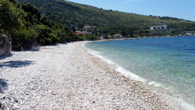 Τριαντόπουλος: Μείωση στο κόστος παραχώρησης χρήσης αιγιαλού και παραλίας στη Β. Εύβοια
