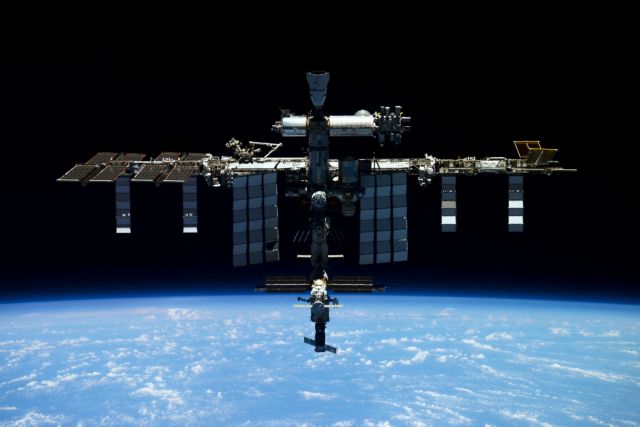 Διάστημα: Επέστρεψαν στη Γη τα μέλη της πρώτης ιδιωτικής αποστολής