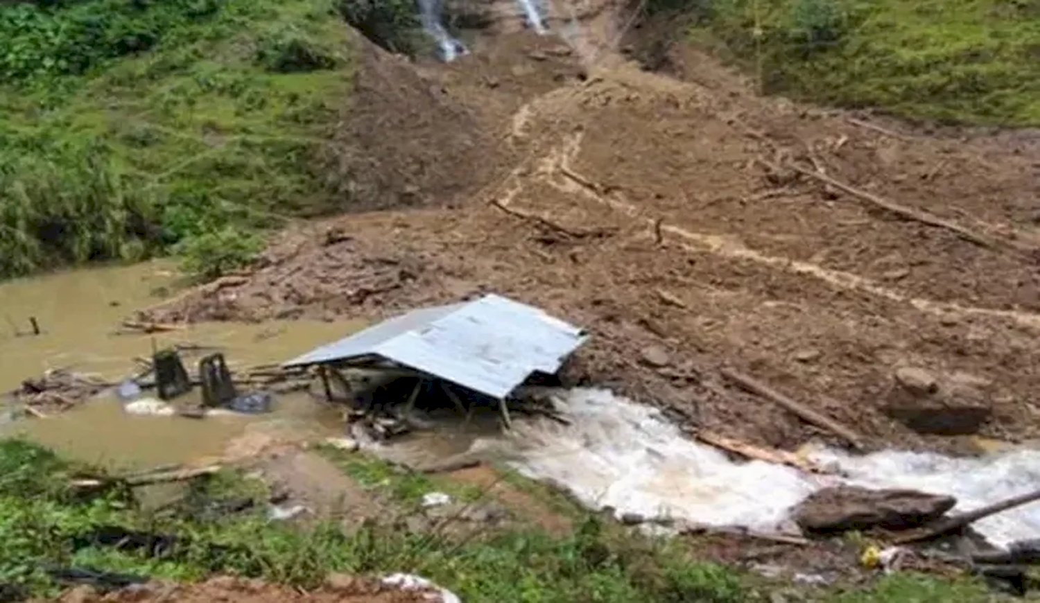 Κολομβία: Τουλάχιστον 12 νεκροί από χείμαρρο λάσπης που έπληξε μεταλλείο