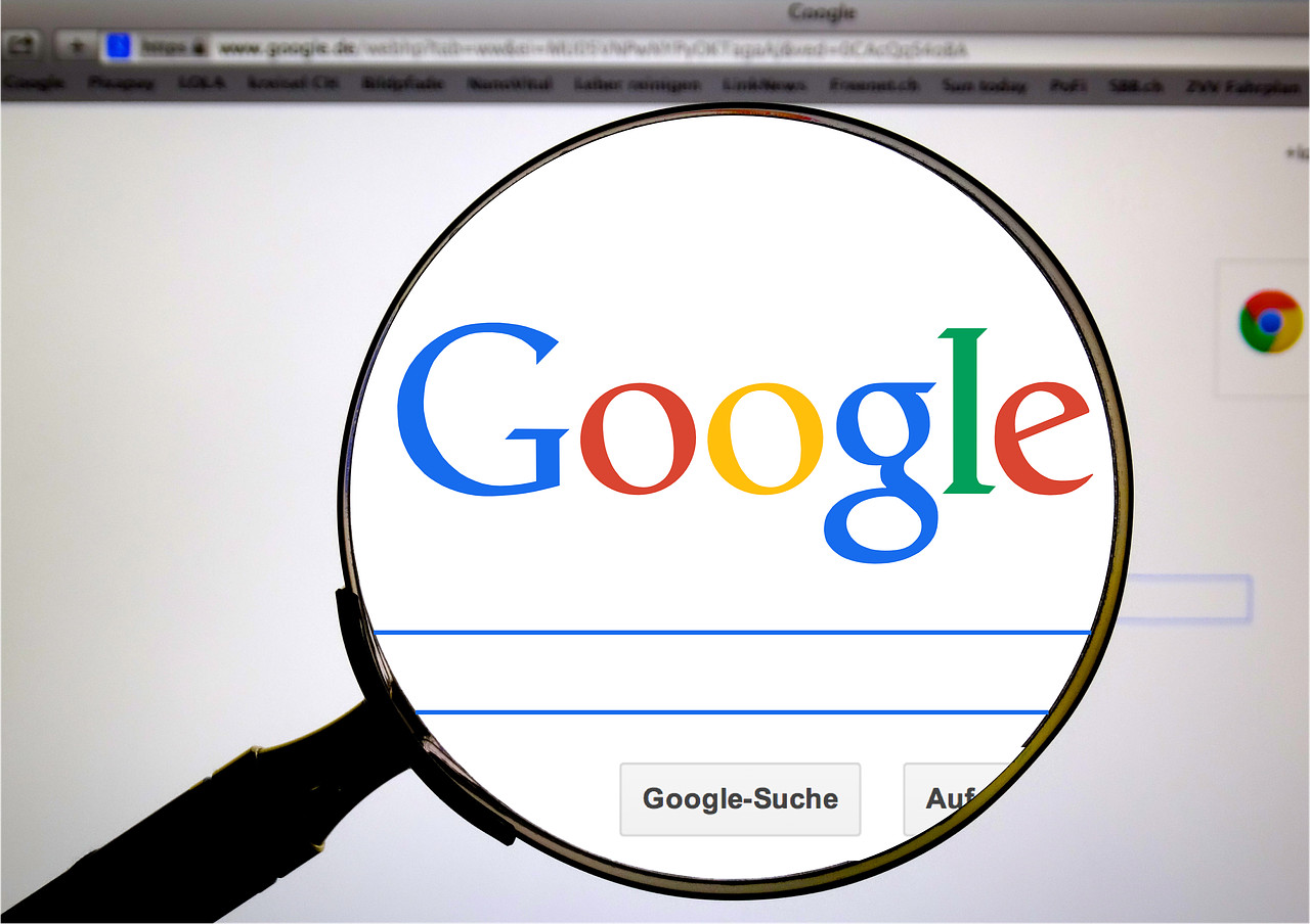 Google: Πρόστιμο 515.000 δολαρίων για δυσφήμηση πολιτικού