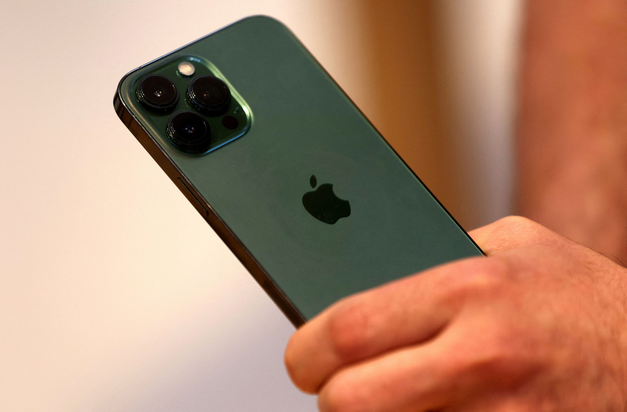 Apple: Ξεκίνησε η παραγωγή του iPhone 13 στην Ινδία