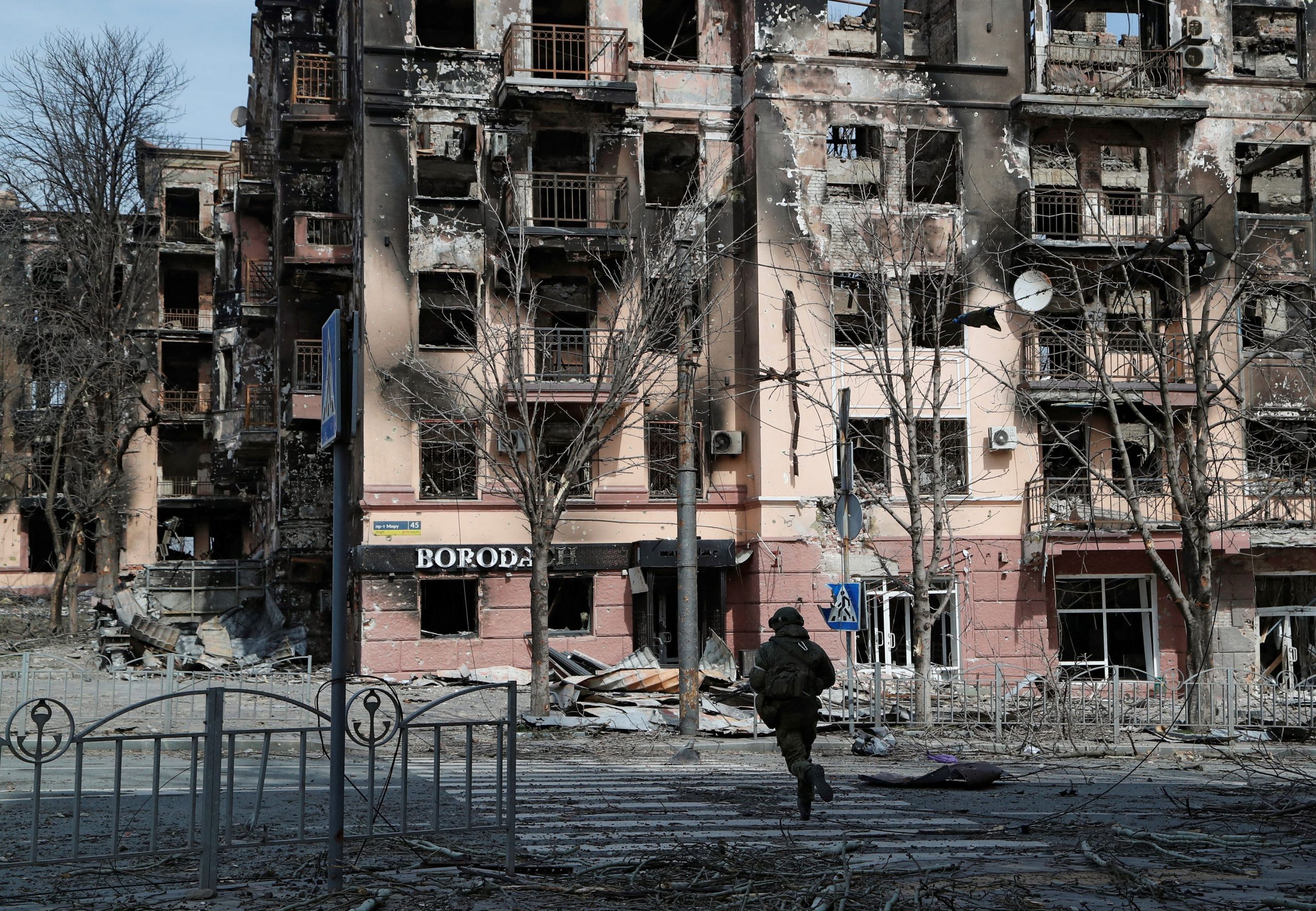 Ουκρανία: Κατεστραμμένο το 90% της Μαριούπολης και το 40% των υποδομών της