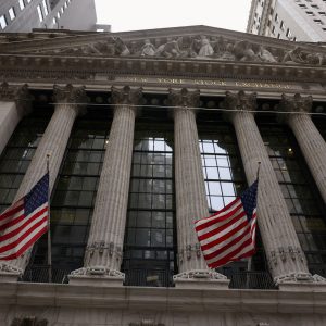 Wall Street: Στο «κόκκινο» λόγω μάκρο