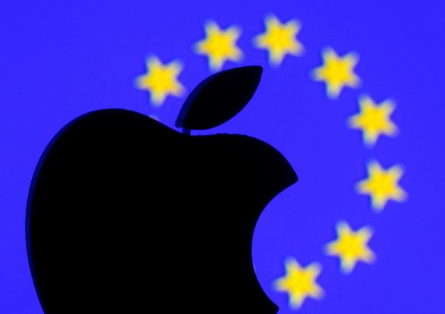 Apple: Στο στόχαστρο της Κομισιόν για μια ακόμη φορά – Νέες κατηγορίες που αφορούν το σύστημα ανέπαφων πληρωμών