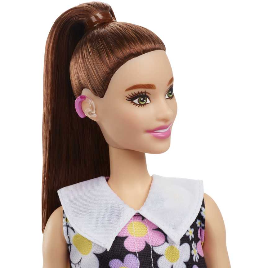 Barbie: H πρώτη κούκλα με ακουστικά βαρηκοΐας
