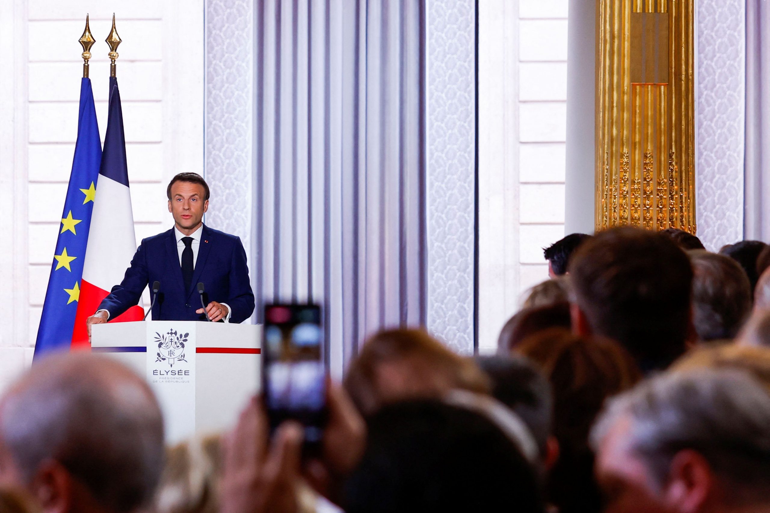 Μακρόν: Είναι και επισήμως, εκ νέου πρόεδρος της Γαλλικής Δημοκρατίας