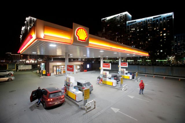 Shell: Πωλητήριο στο δίκτυο πρατηρίων καυσίμων στη Ρωσία – Σε πλήρη εξέλιξη η έξοδος της από την αγορά