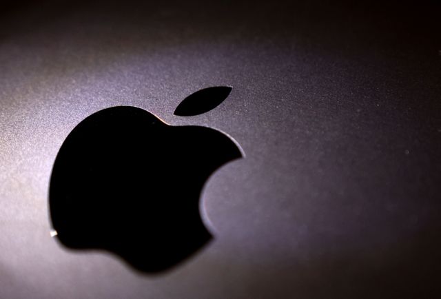 Apple: Στροφή σε εργοστάσια ημιαγωγών εκτός Ασίας
