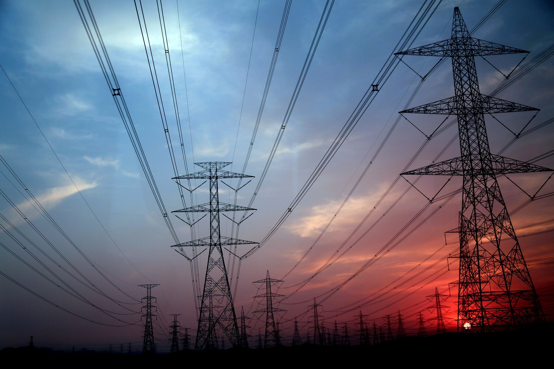 Σκρέκας: Επενδύσεις άνω των 10 δισ. ευρώ για την αναβάθμιση του ηλεκτρικού δικτύου