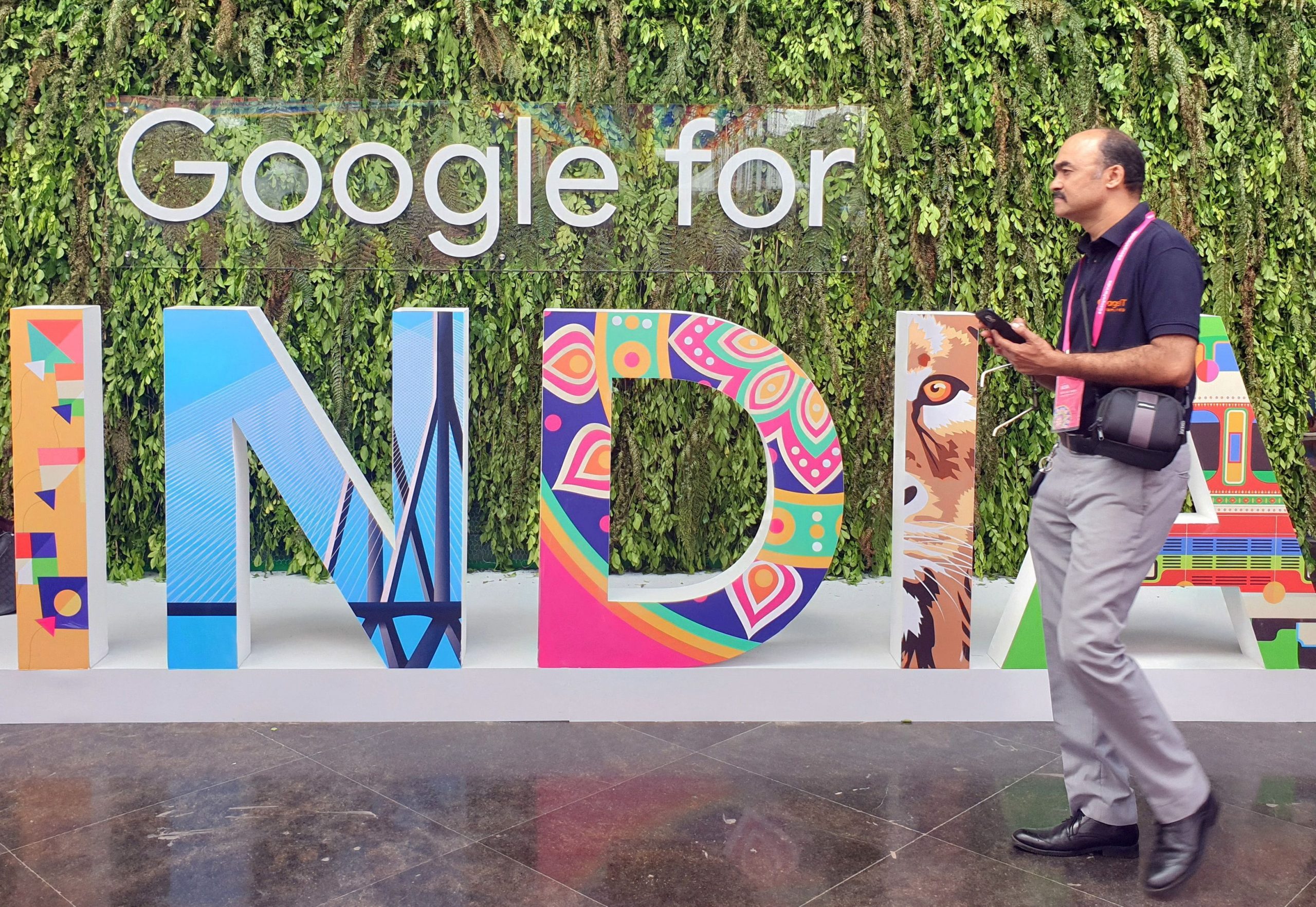 Google: Συζητά την ένταξή της στο δίκτυο ηλεκτρονικoύ εμπορίου της Ινδίας