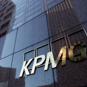 KPMG: Αντιμέτωπη με καταγγελίες για διαρροές εμπιστευτικών πληροφοριών