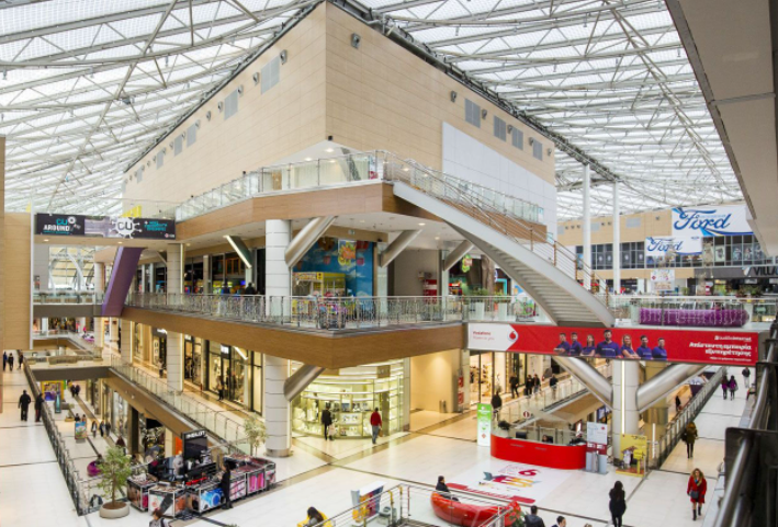 Lamda Development acquired the remaining 31.7% of Lamda Malls