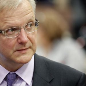 Όλι Ρεν (ΕΚΤ): Κίνδυνος για τον πληθωρισμό από τις επιθέσεις Τραμπ στη Fed