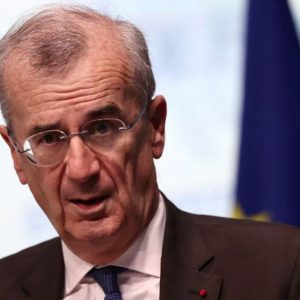 Βιλερουά (ΕΚΤ): Η αύξηση των επιτοκίων αποτελεί ένδειξη εμπιστοσύνης προς τις ευρωπαϊκές τράπεζες