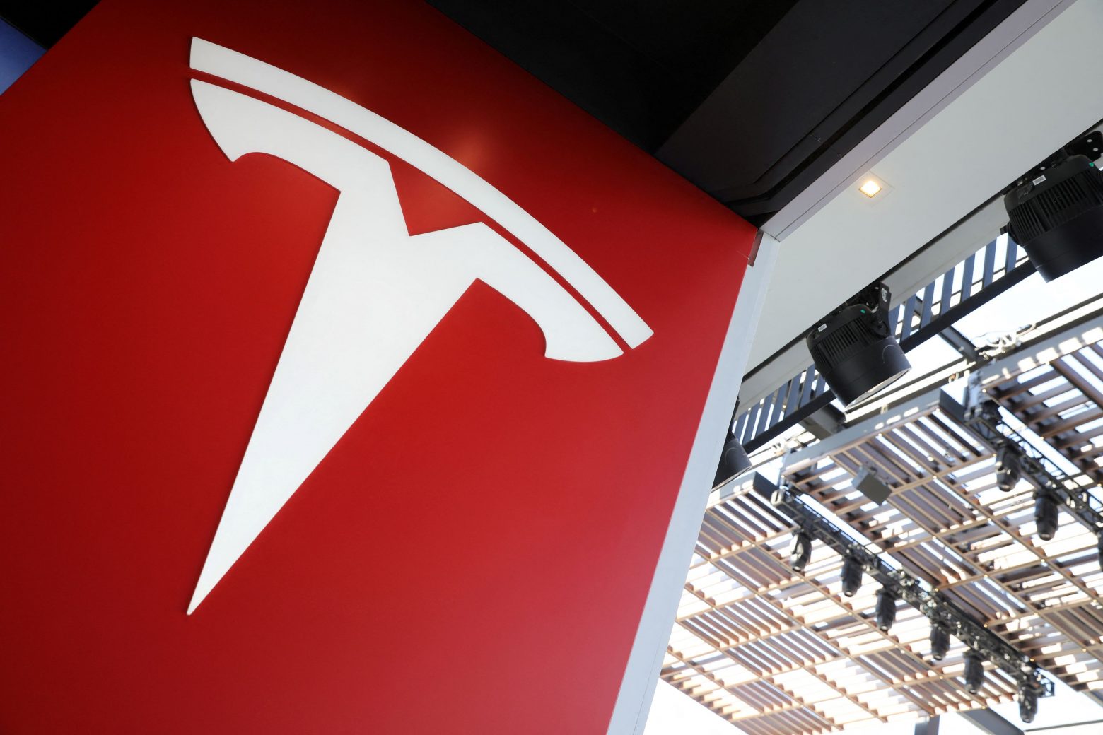 Tesla: Πρόστιμο 2,2 εκατ. ευρώ για παραπλάνηση καταναλωτών στη Νότια Κορέα