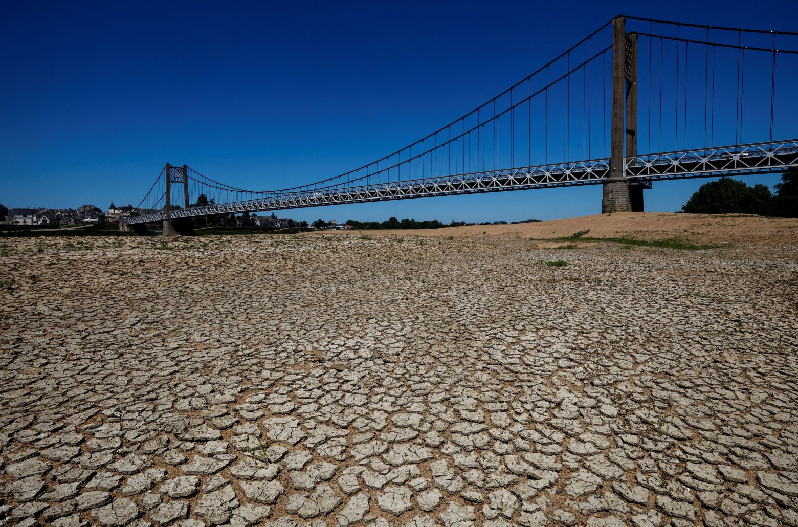 Alarm over water shortage in five regions of Greece