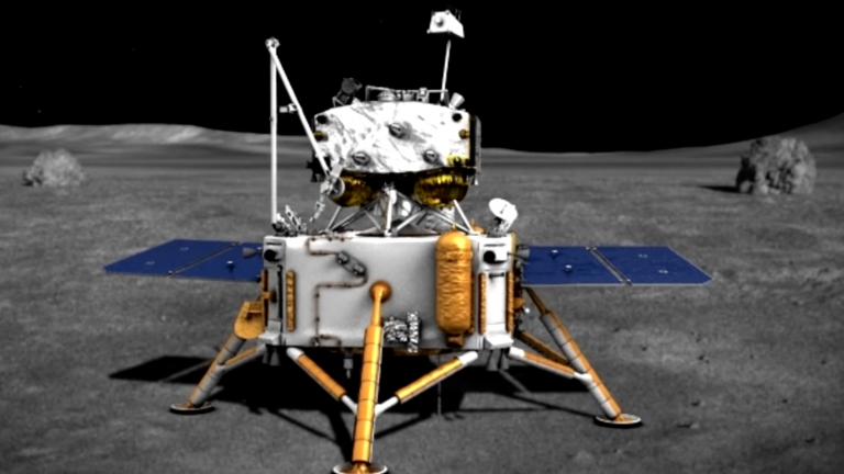 Διάστημα: Το κινεζικό Chang’E-5 βρήκε ενδείξεις νερού στην επιφάνεια της Σελήνης