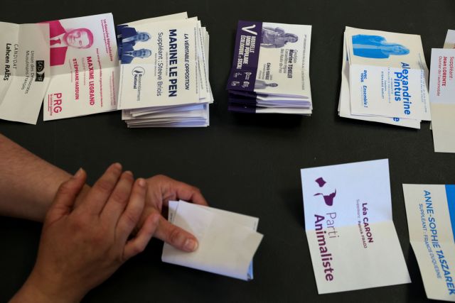 Γαλλικές εκλογές: Προβάδισμα του αριστερού Μελανσόν στις υπερπόντιες περιοχές