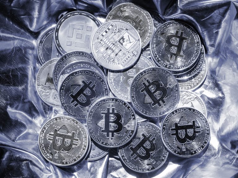 Bitcoin: Υποχώρησε κάτω από τις 21.000 δολάρια