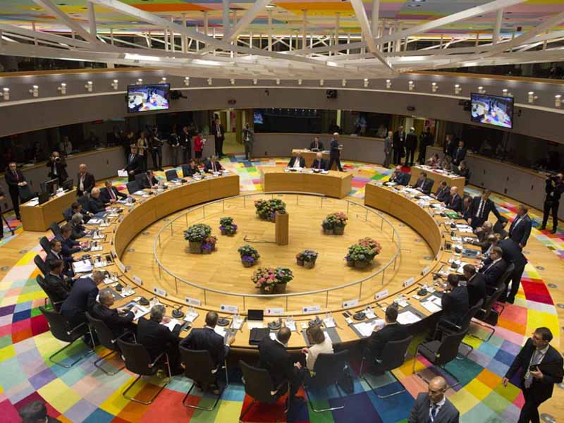 Απόφαση Eurogroup για Ελλάδα: Ιστορική στιγμή, λέει ο Ντόναχιου