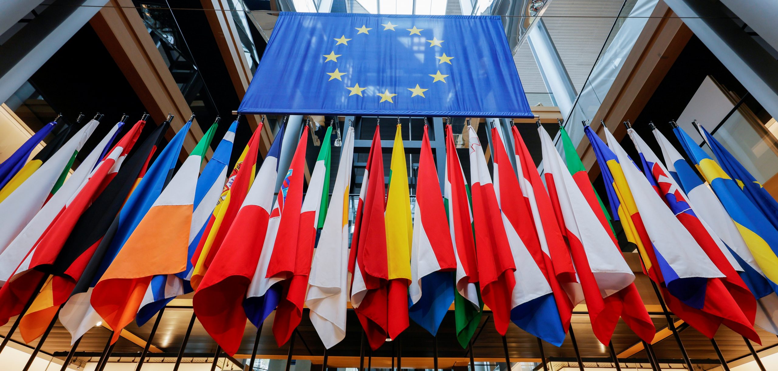 Διεθνής Διαφάνεια: Κουλτούρα ατιμωρησίας στο Ευρωκοινοβούλιο – Απουσία ανεξάρτητου ελέγχου