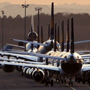 Γερμανία: Ακυρώσεις πτήσεων και πάγωμα των επίγειων μεταφορών λόγω της απεργίας