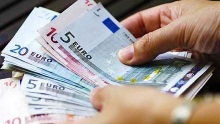 e-ΕΦΚΑ: Επιστροφή εισφορών ύψους 6,6 εκατ. ευρώ σε χιλιάδες επαγγελματίες