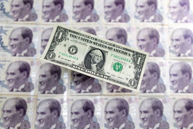 Τουρκία: Η λίρα στη δίνη των αγορών- 19,62 λίρες για ένα δολάριο