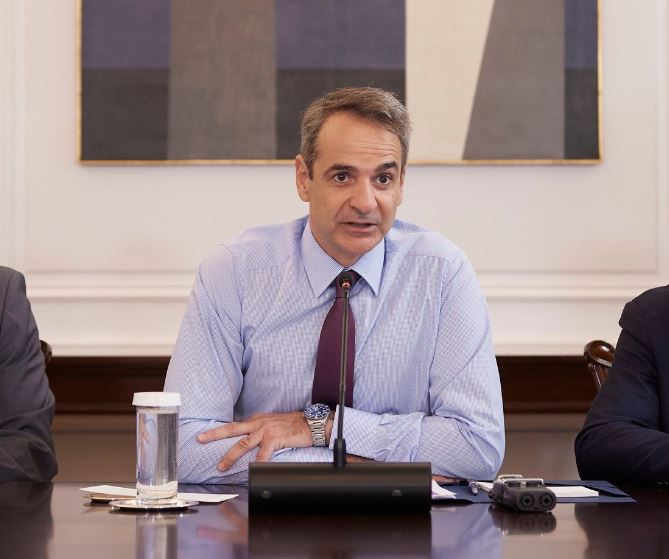 Mitsotakis to meet Draghi in Rome on Wed.