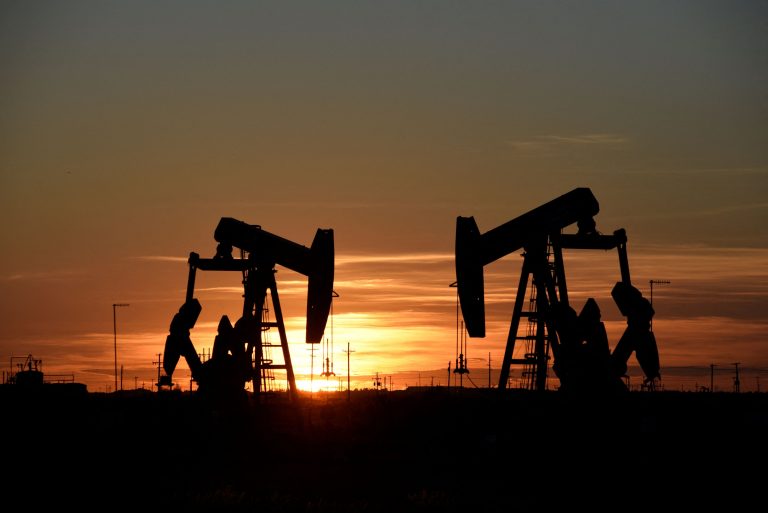 Πετρέλαιο: Ενισχύεται η τιμή του εν μέσω αβεβαιοτήτων για την προσφορά