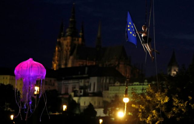 Τσεχία: Αναλαμβάνει την προεδρία της ΕΕ με «φόντο» Ουκρανία και ενεργειακή κρίση