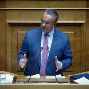 Σταϊκούρας: Το τραπεζικό σύστημα μπορεί να σηκώσει το βάρος