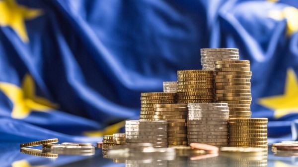 Ταμείο Ανάκαμψης: Η βαθμολογία της Κομισιόν για την πορεία του – Εκταμιεύτηκαν ήδη 225 δισ. ευρώ
