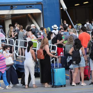 Τουρισμός: Ποιους προορισμούς επιλέγουν οι εκδρομείς του Αγίου Πνεύματος
