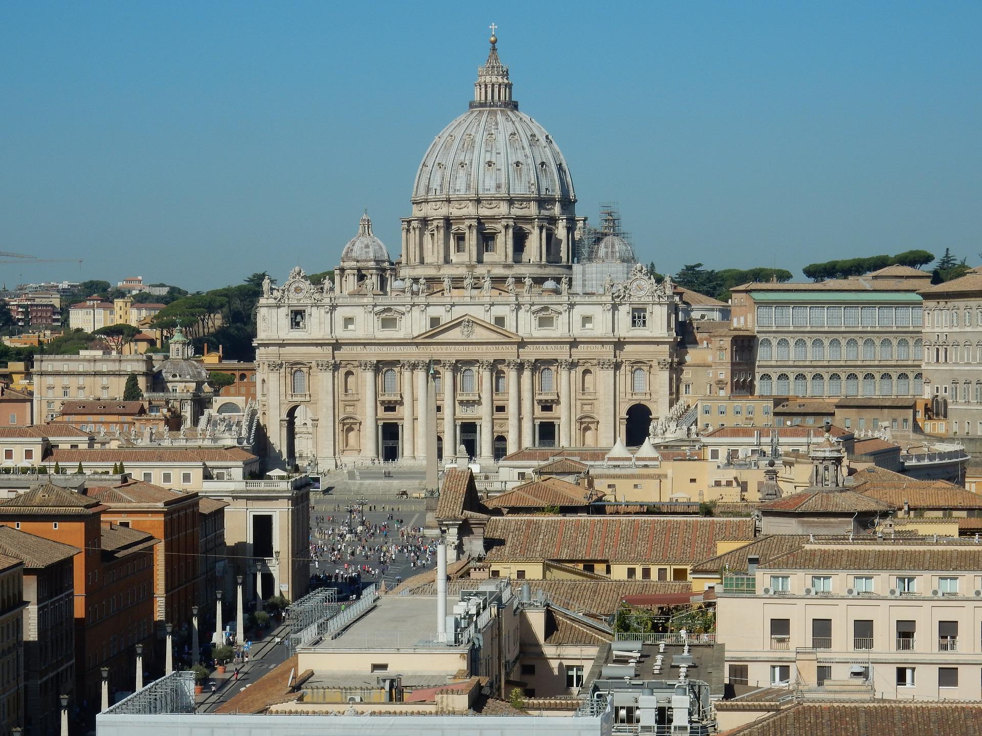 Βατικανό: Οι πολέμιοι των αμβλώσεων να ανησυχούν για την εύκολη πρόσβαση στα όπλα και τη φτώχεια